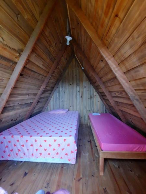 Cabana com Área de cozinha e banheiro compartilhado a 10 minutos do Parque Beto Carreiro